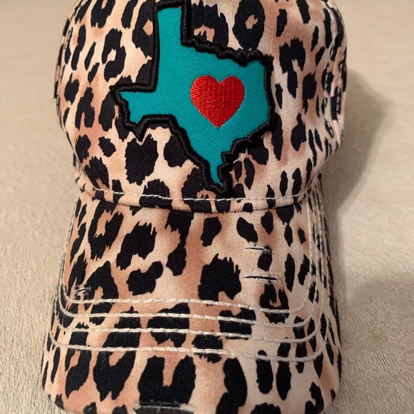 Leopard Texas Cap - Picture 1 of 4